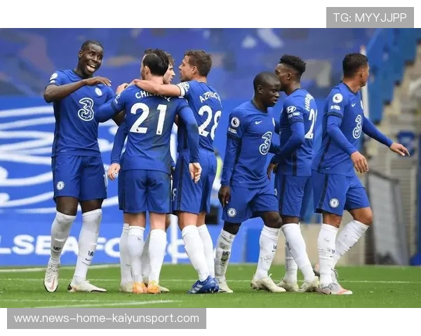 巴萨三人组合瞬间打穿防区：一堂你从未见过的进攻速成课